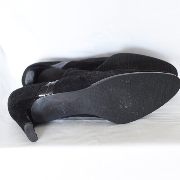 Stuart Weitzman Black Suede Heels - Picture 4 of 4